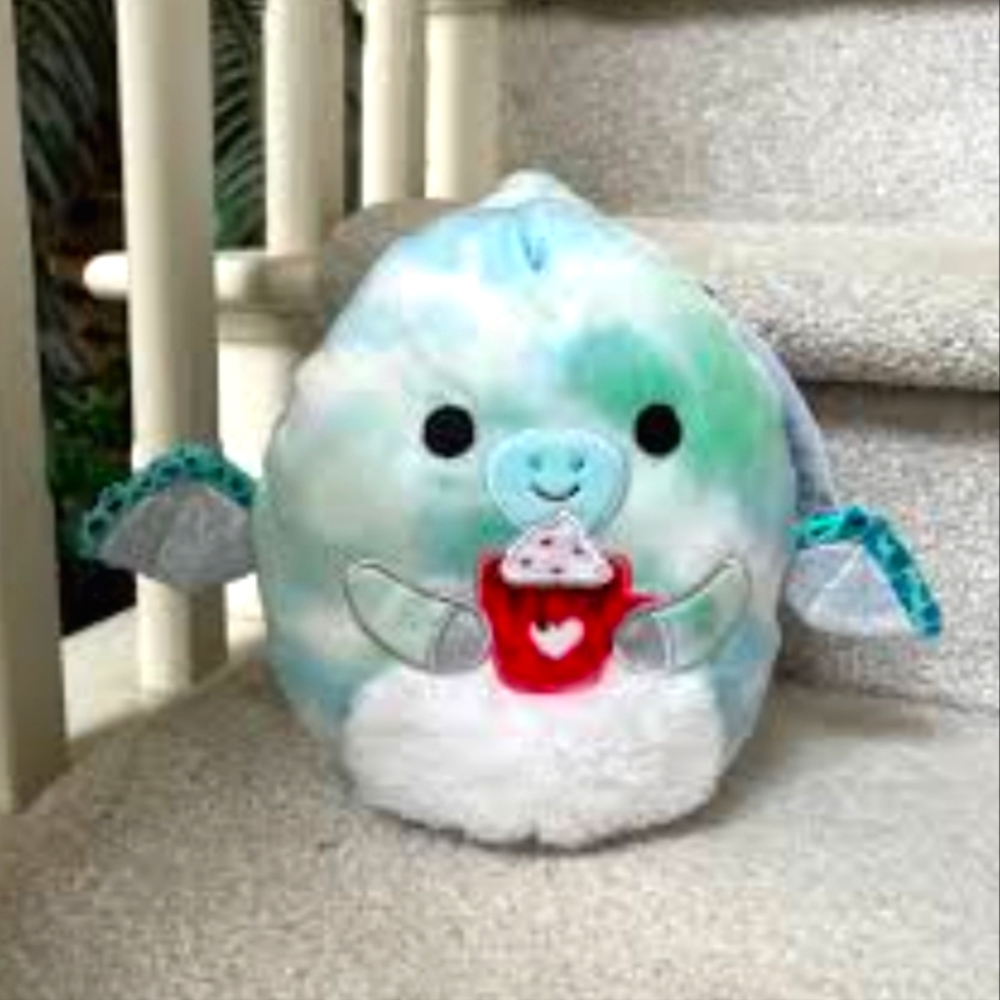 CLOSET CLEAR OUT NWT 8IN 2022 Exclusive Squishmallow  Dino Plush